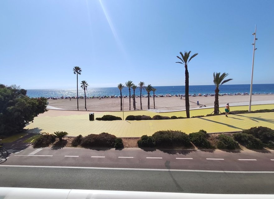 Resale - Apartment - Benidorm - Playa Poniente