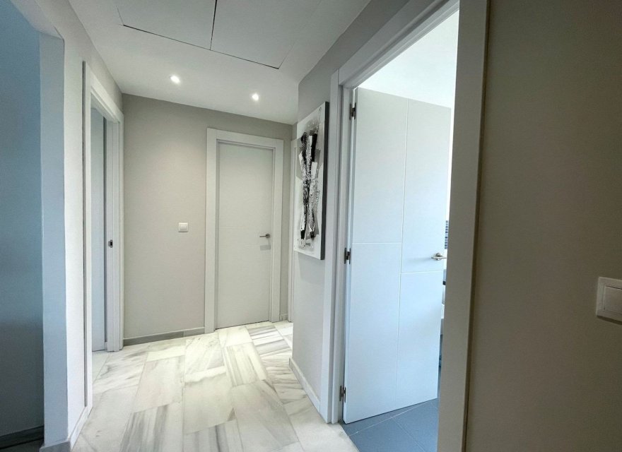 Resale - Apartment - Benidorm