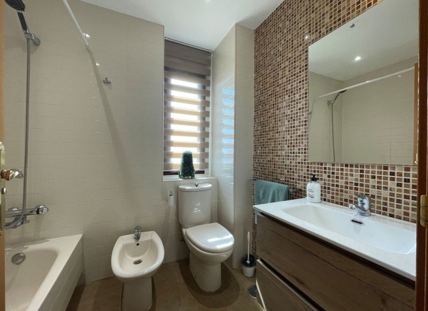 Resale - Apartment - Benidorm