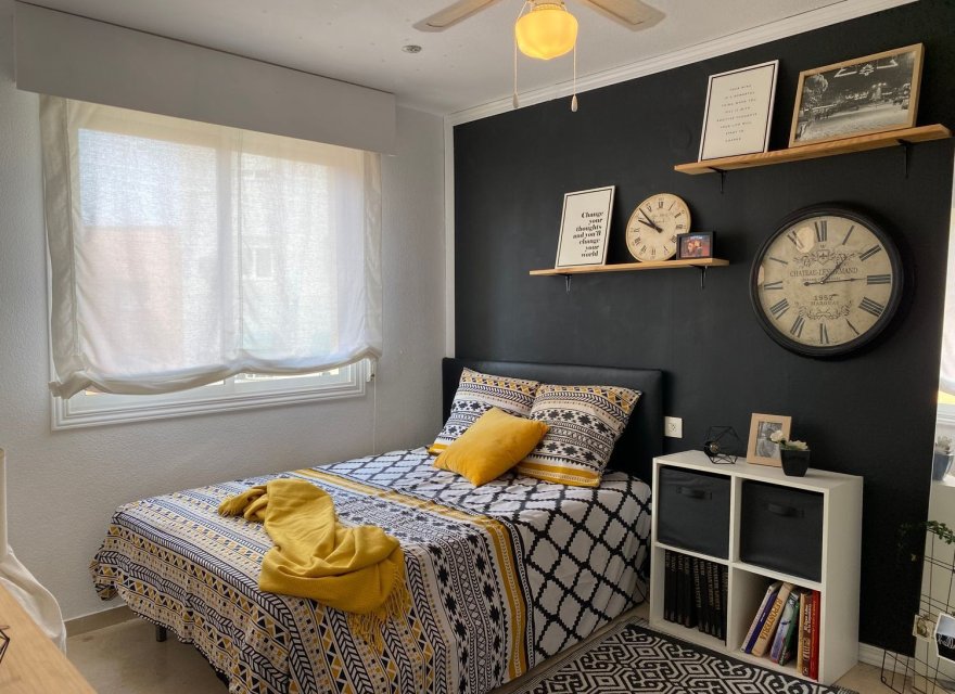 Resale - Apartment - Benidorm