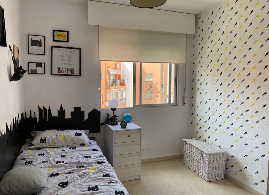 Resale - Apartment - Benidorm