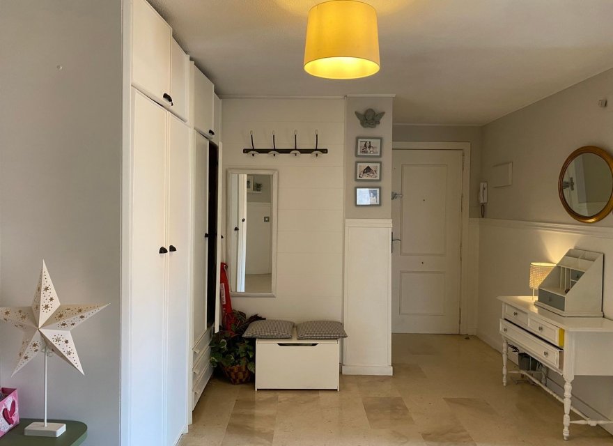 Resale - Apartment - Benidorm