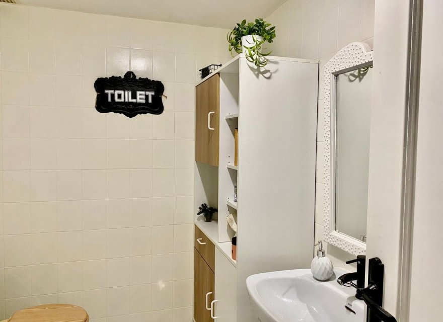 Resale - Apartment - Benidorm