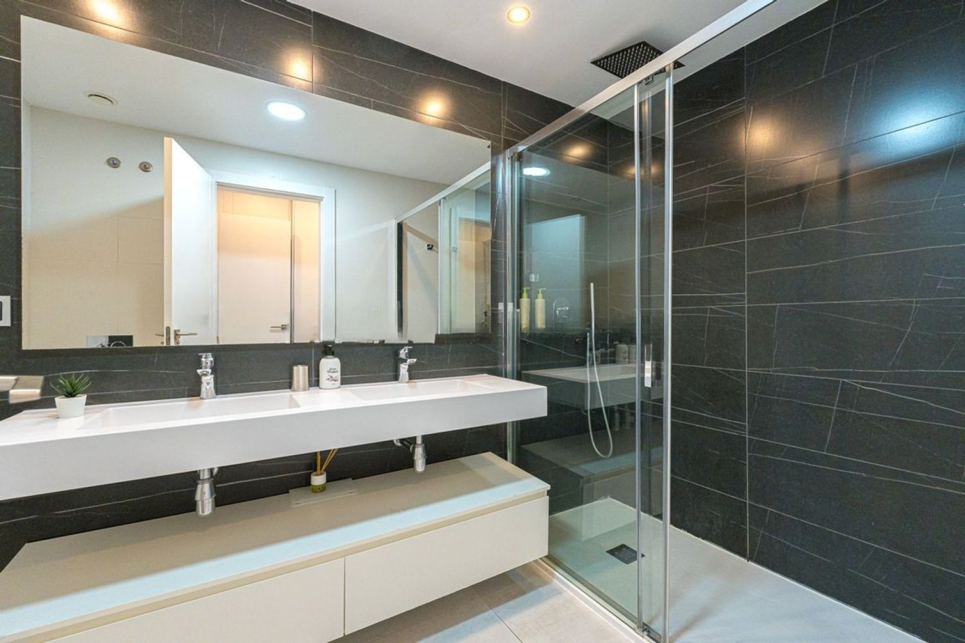 Resale - Apartment - Benidorm