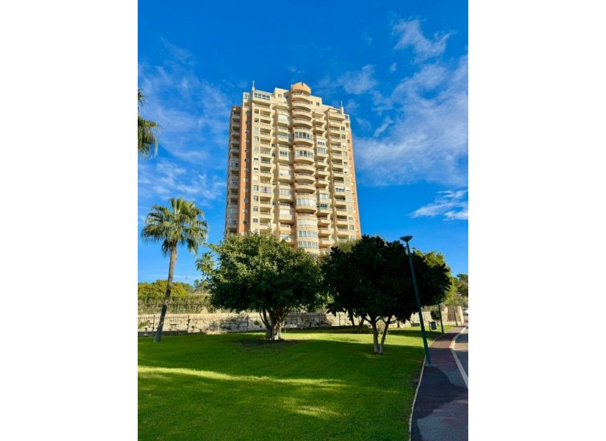 Resale - Apartment - Benidorm