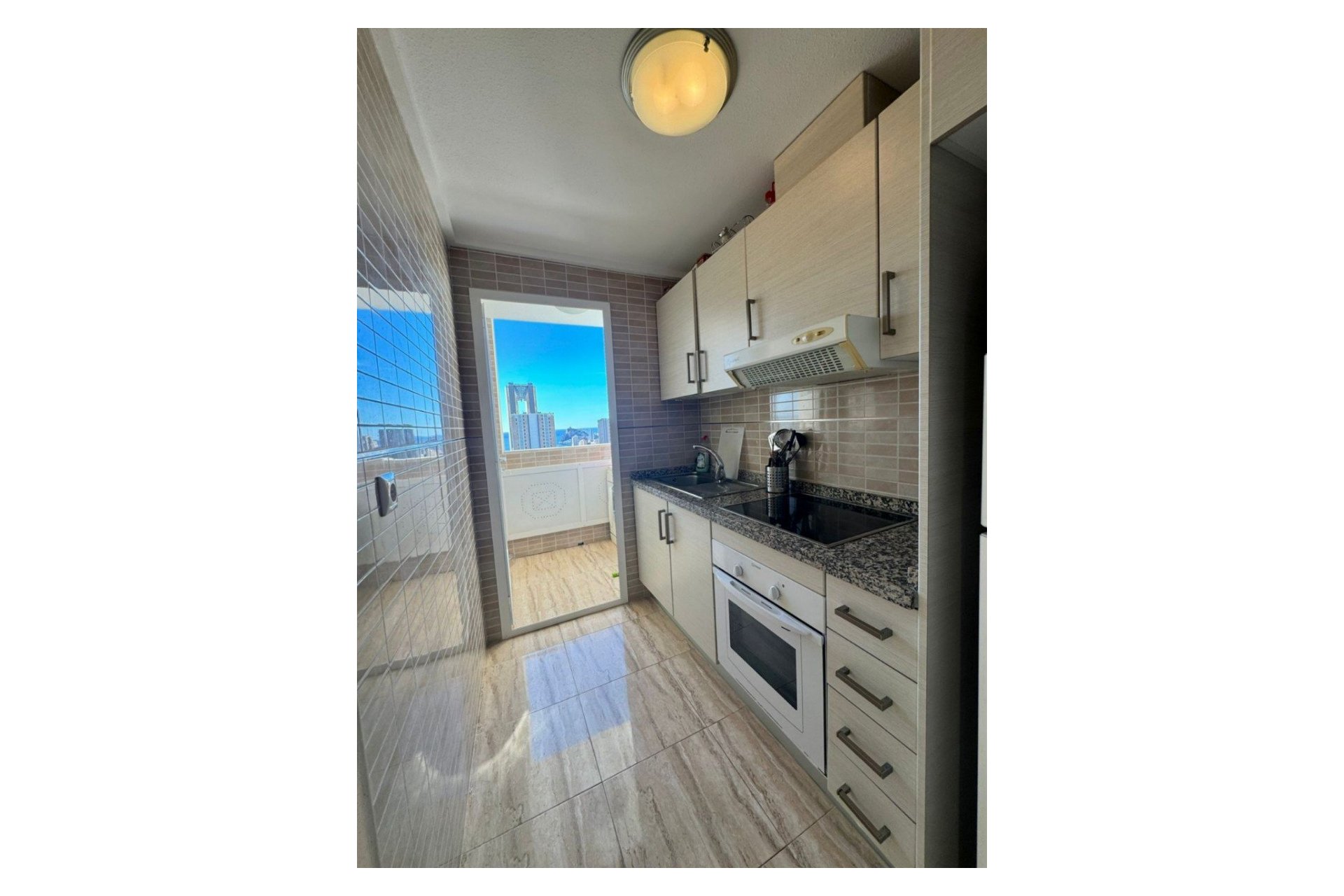 Resale - Apartment - Benidorm