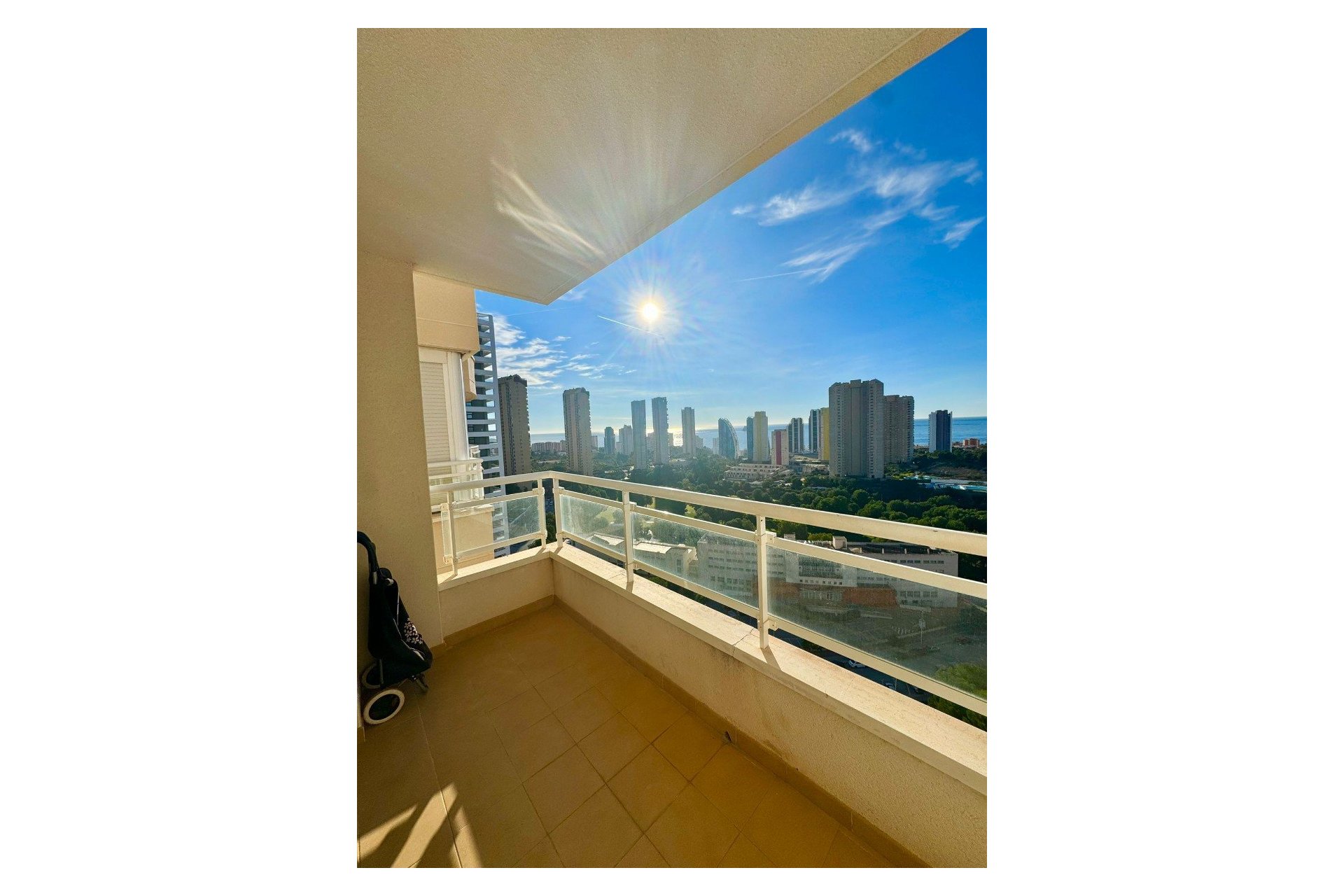 Resale - Apartment - Benidorm