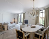 Resale - Apartment - Eixample