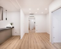 Resale - Apartment - Eixample