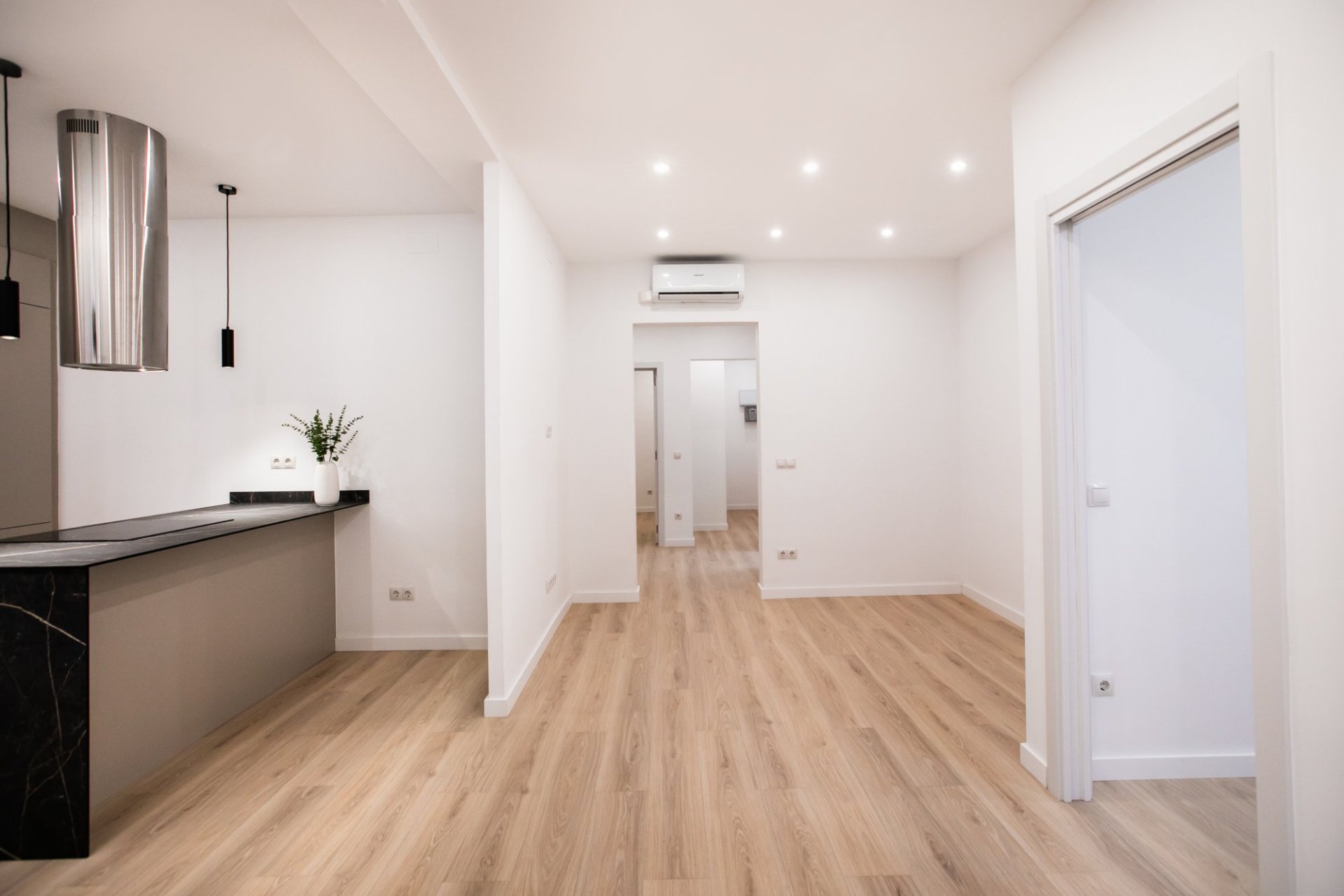 Resale - Apartment - Eixample