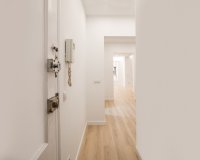 Resale - Apartment - Eixample