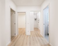 Resale - Apartment - Eixample