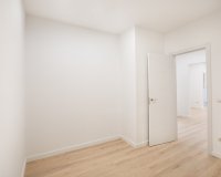 Resale - Apartment - Eixample