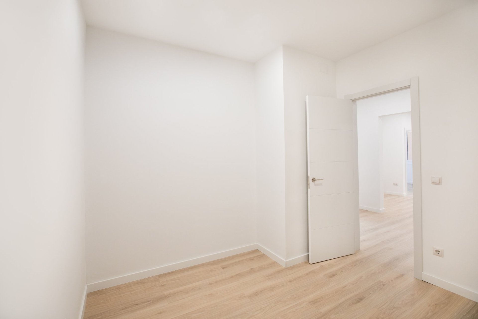 Resale - Apartment - Eixample