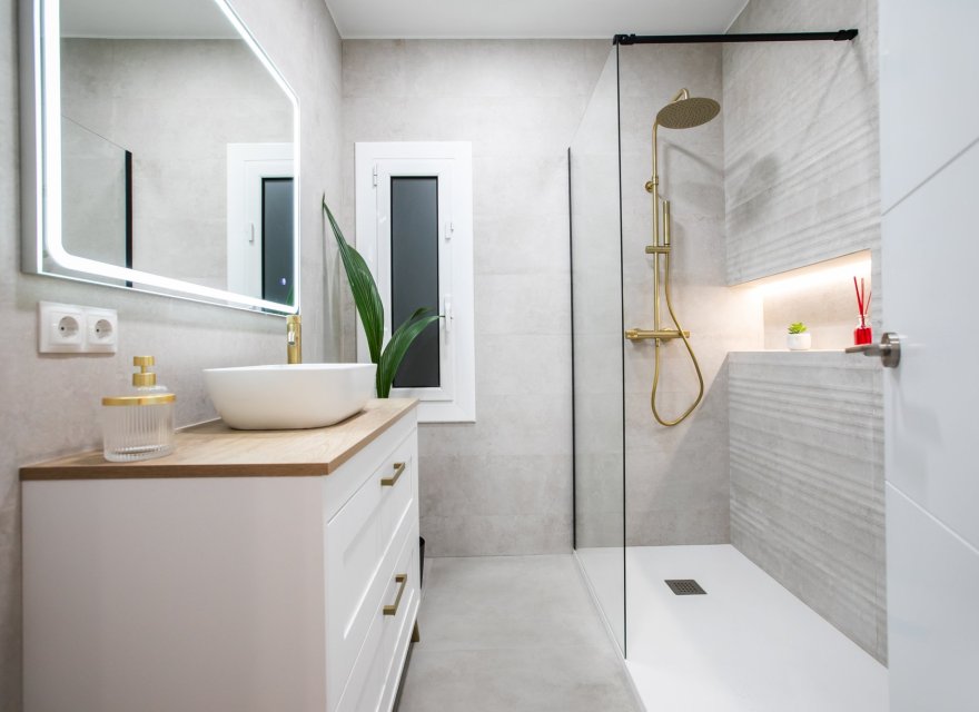 Resale - Apartment - Eixample