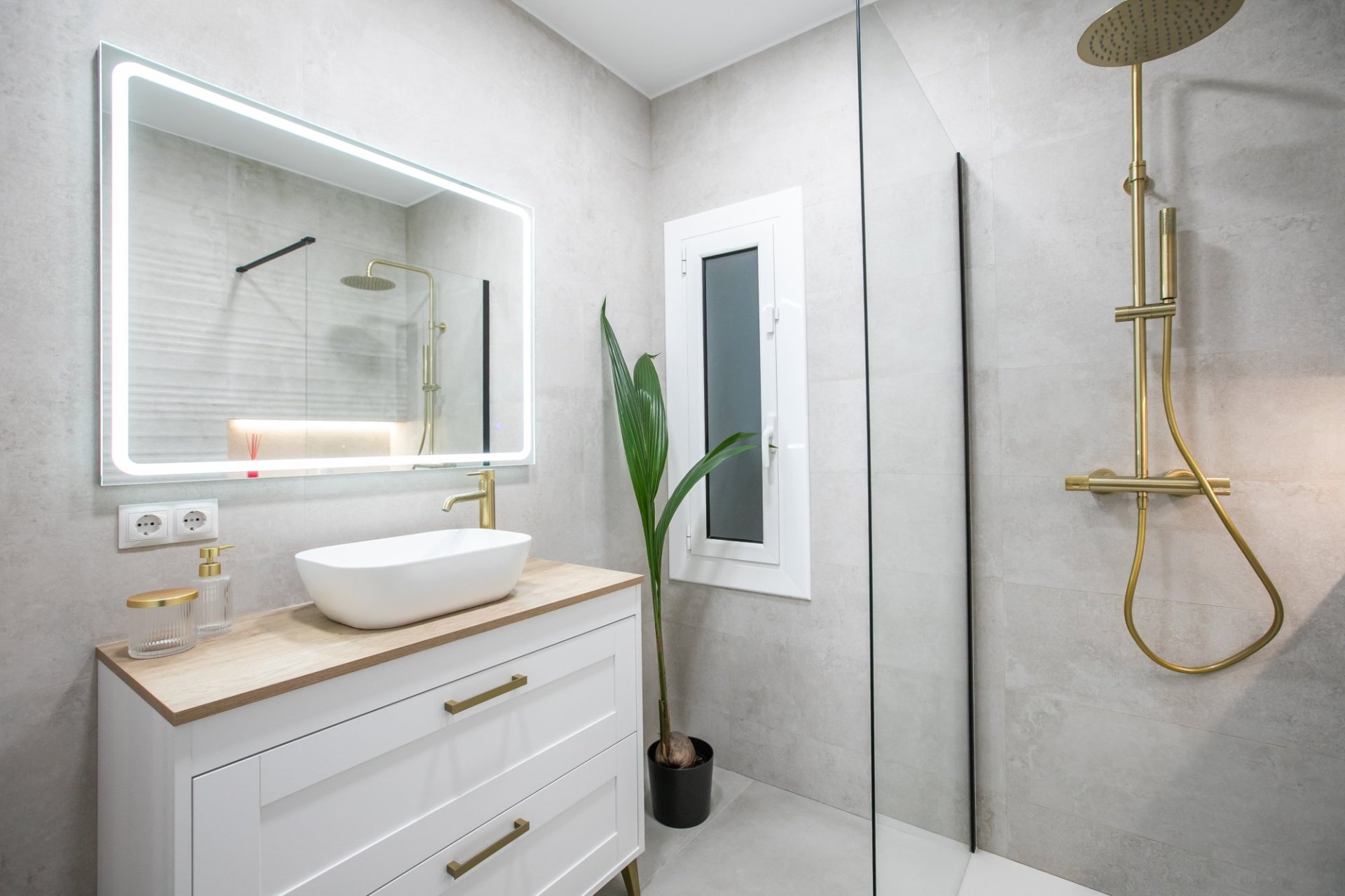 Resale - Apartment - Eixample