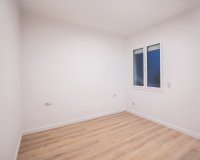 Resale - Apartment - Eixample