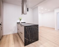 Resale - Apartment - Eixample