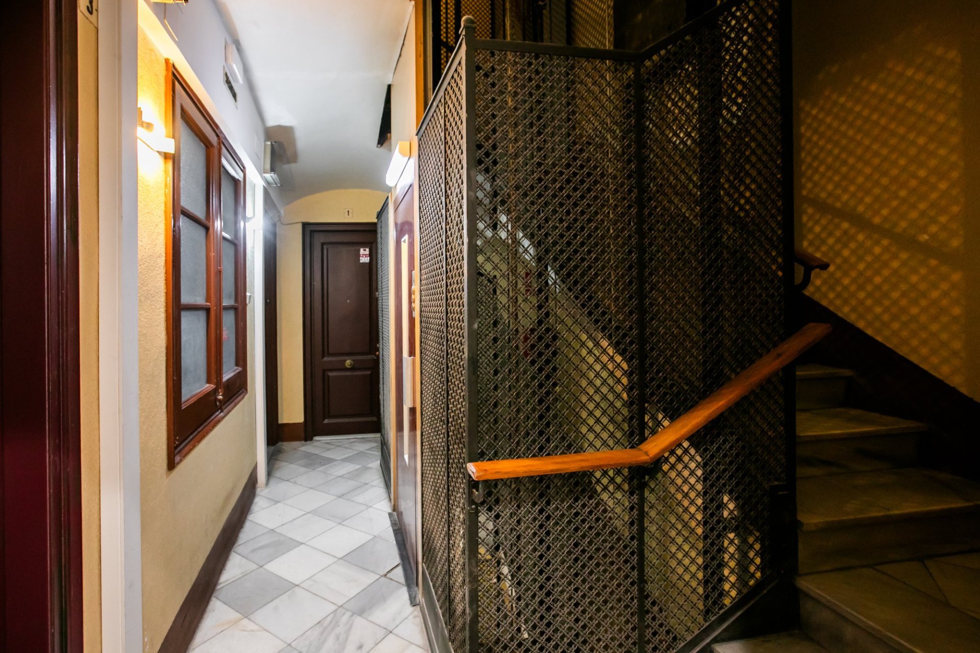 Resale - Apartment - Eixample