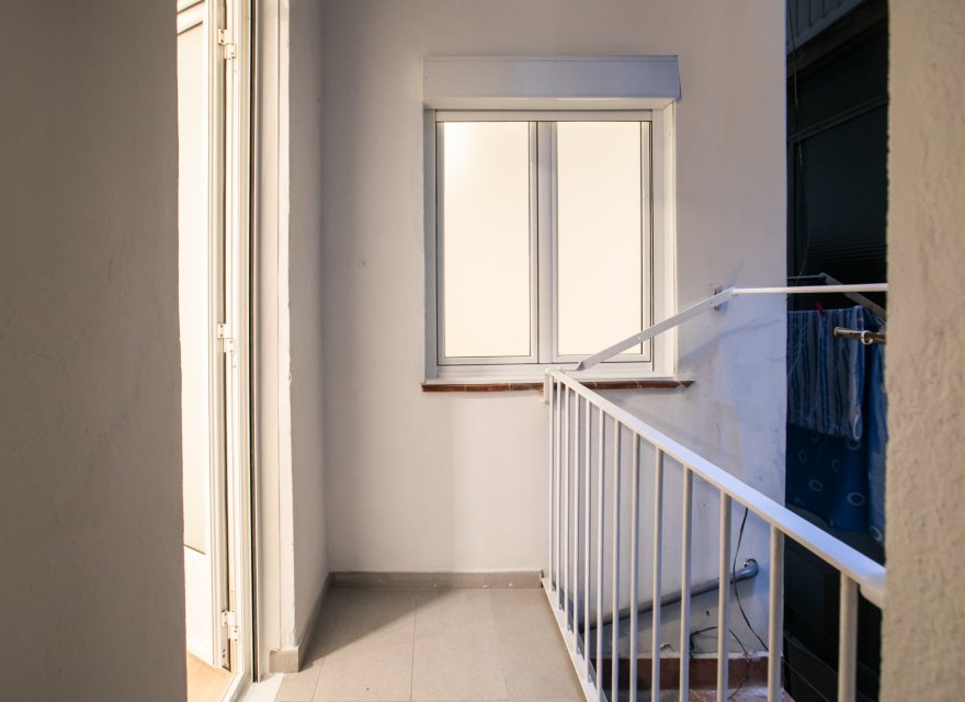 Resale - Apartment - Eixample