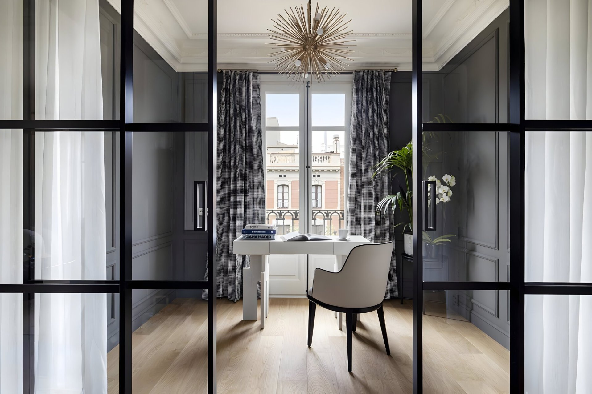 Resale - Apartment - Eixample