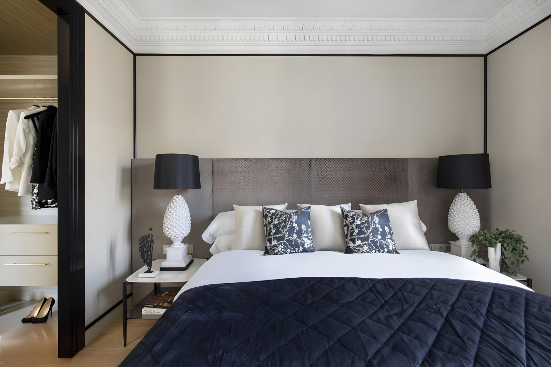 Resale - Apartment - Eixample