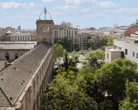 Resale - Apartment - Eixample