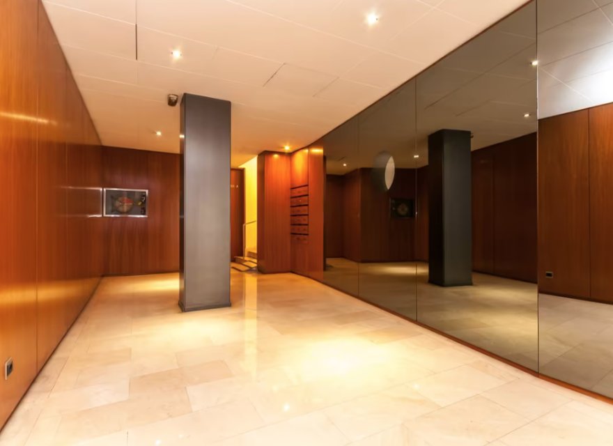 Resale - Apartment - Eixample