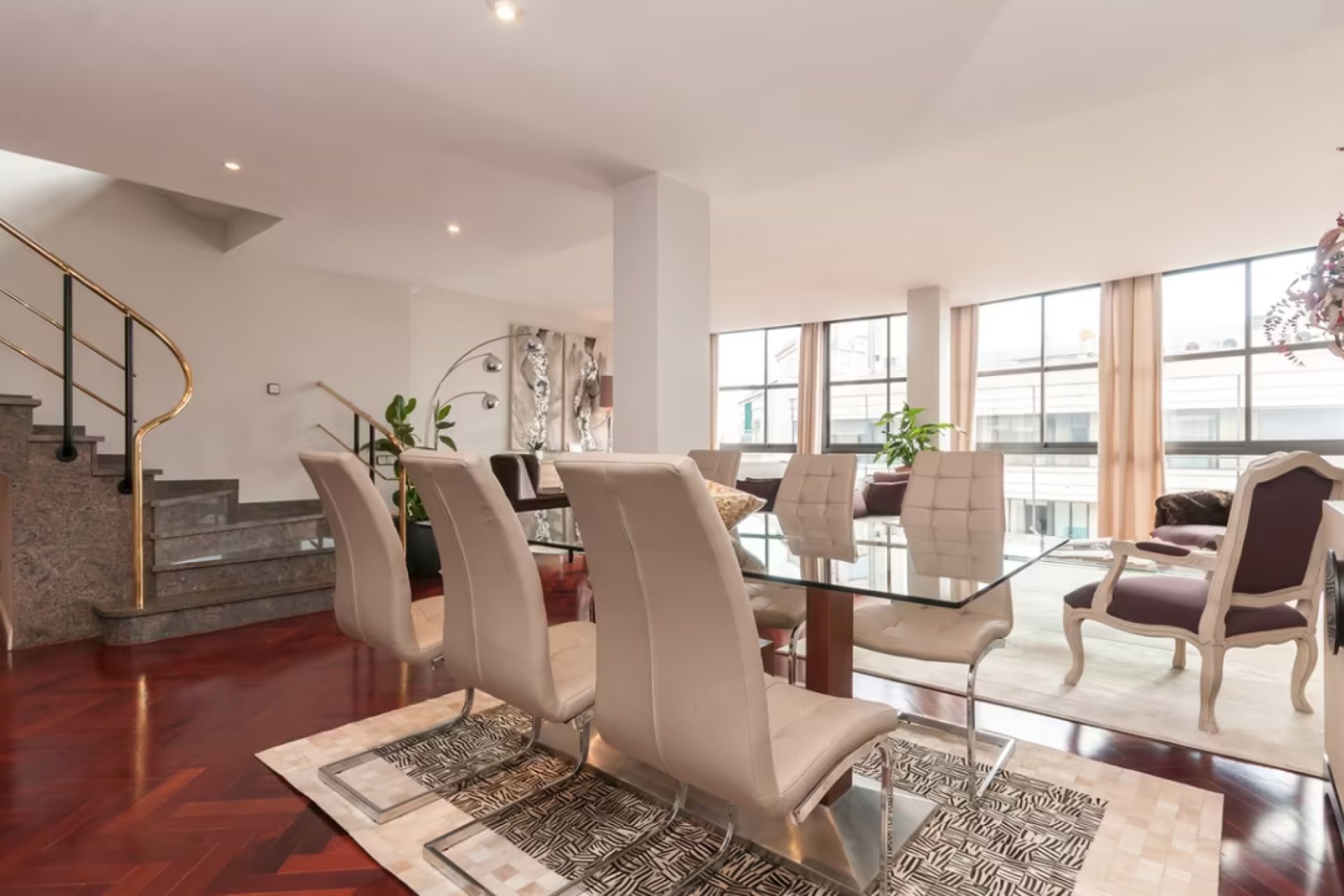 Resale - Apartment - Eixample