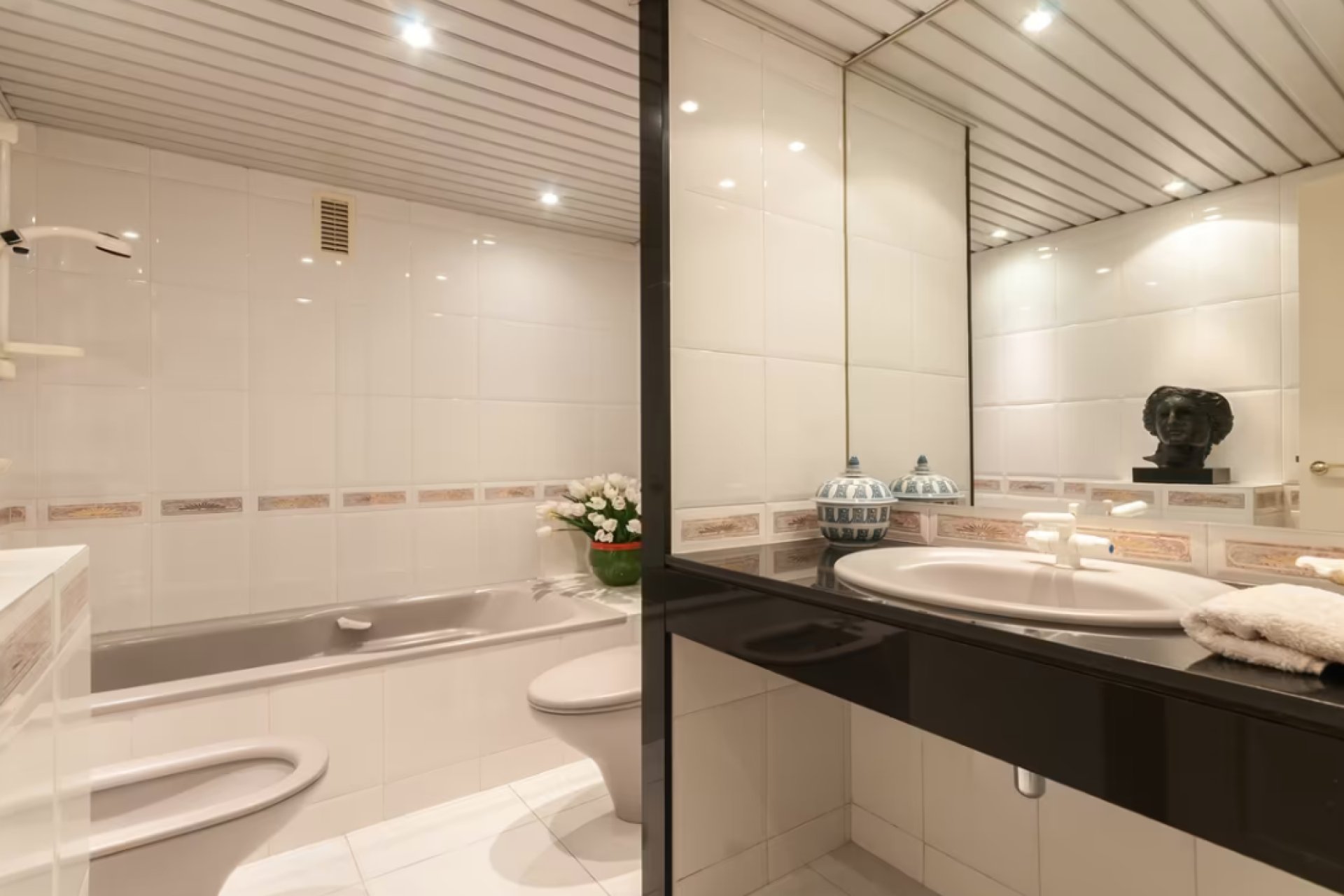 Resale - Apartment - Eixample