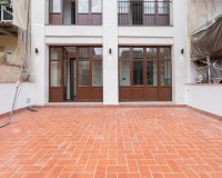 Resale - Apartment - Eixample