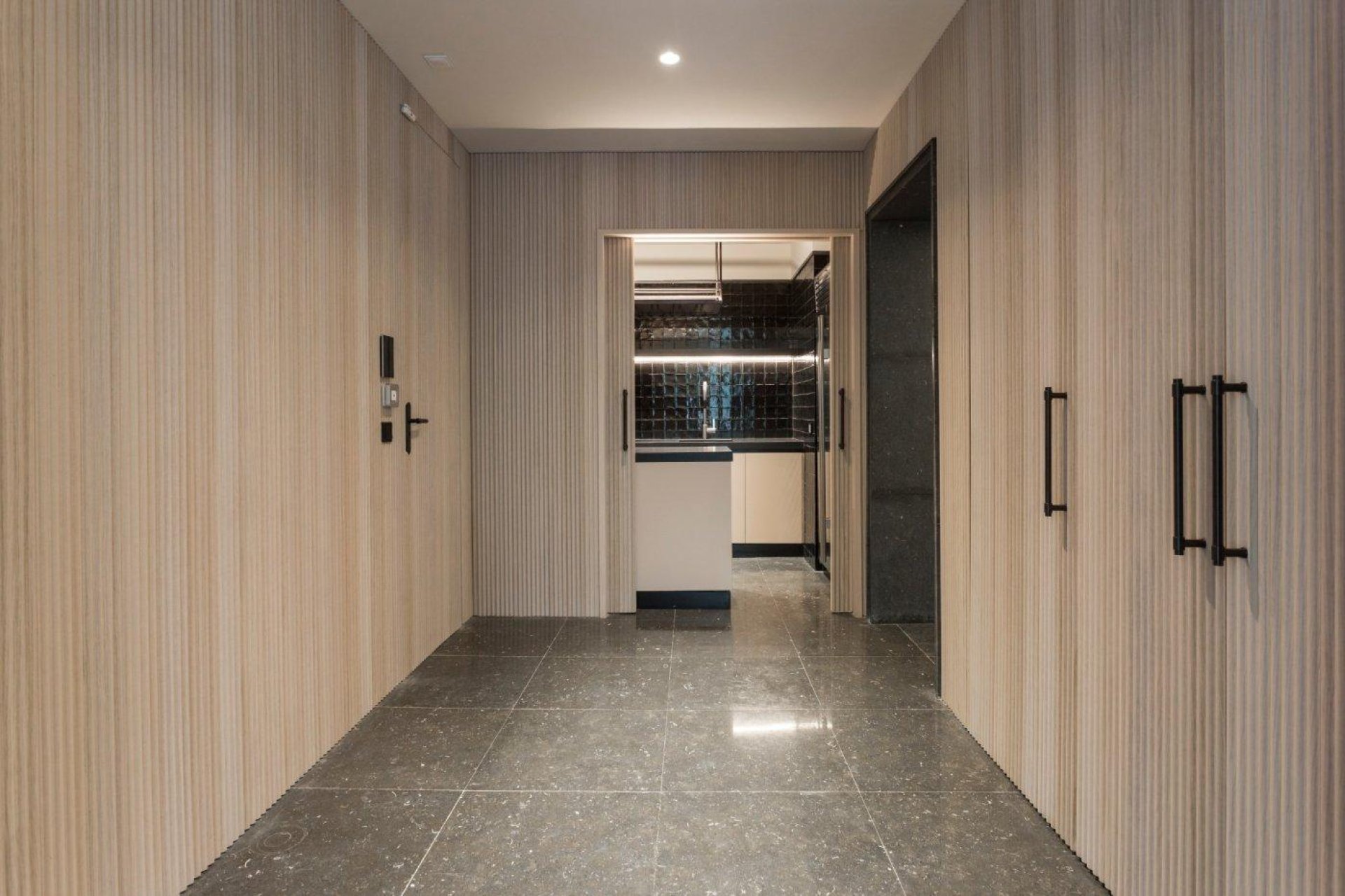 Resale - Apartment - Eixample