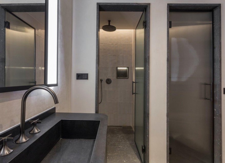 Resale - Apartment - Eixample