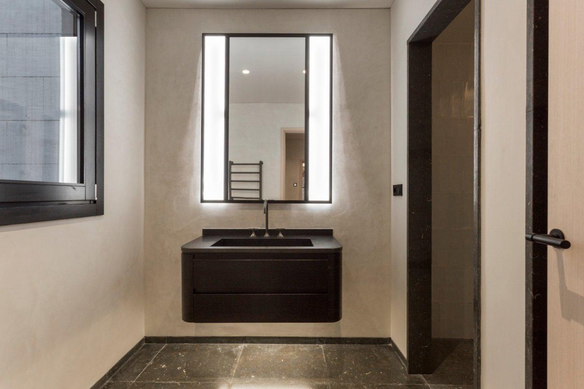 Resale - Apartment - Eixample