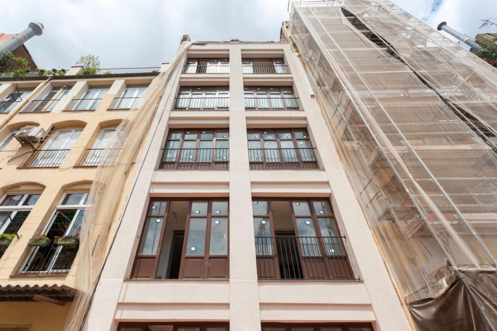 Resale - Apartment - Eixample