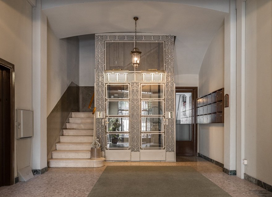 Resale - Apartment - Eixample