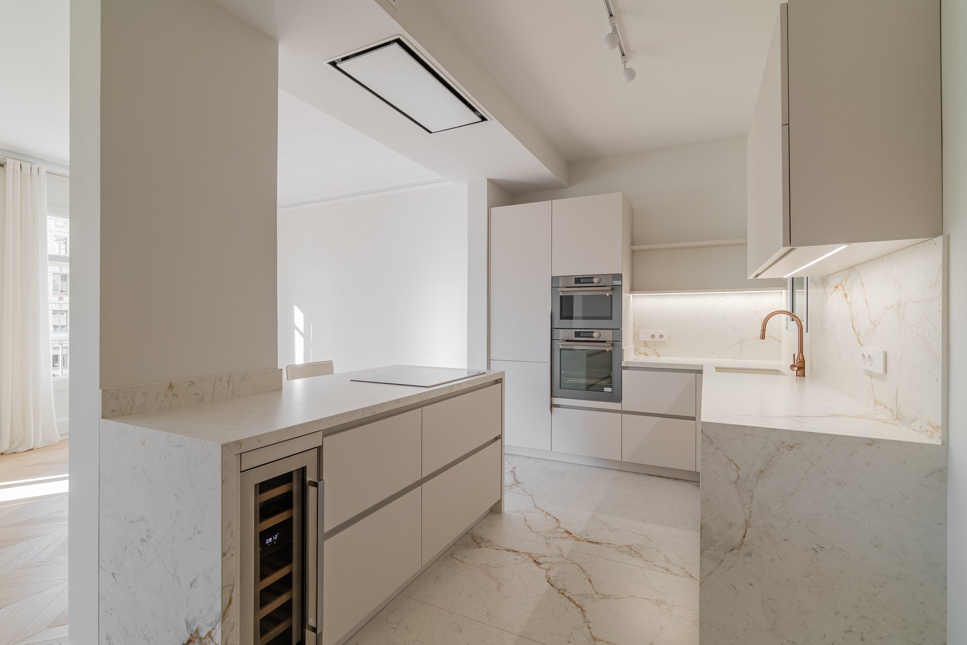 Resale - Apartment - Eixample