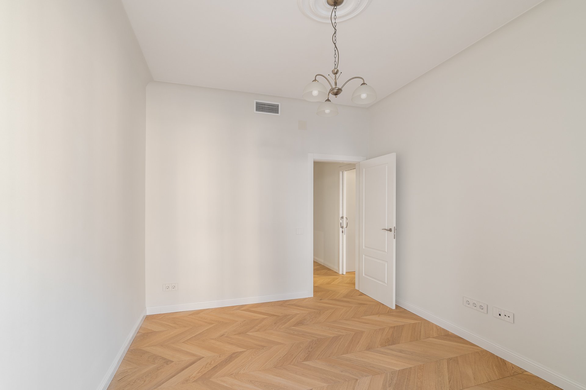 Resale - Apartment - Eixample