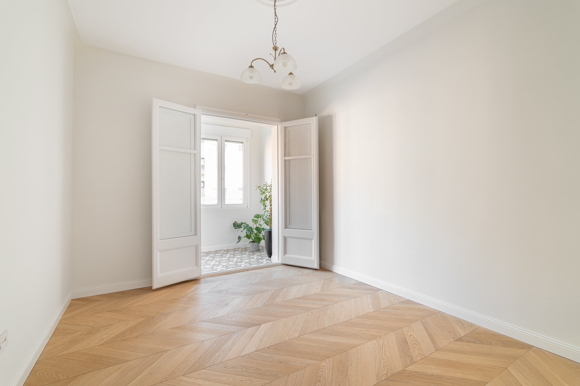 Resale - Apartment - Eixample