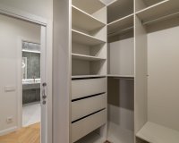 Resale - Apartment - Eixample