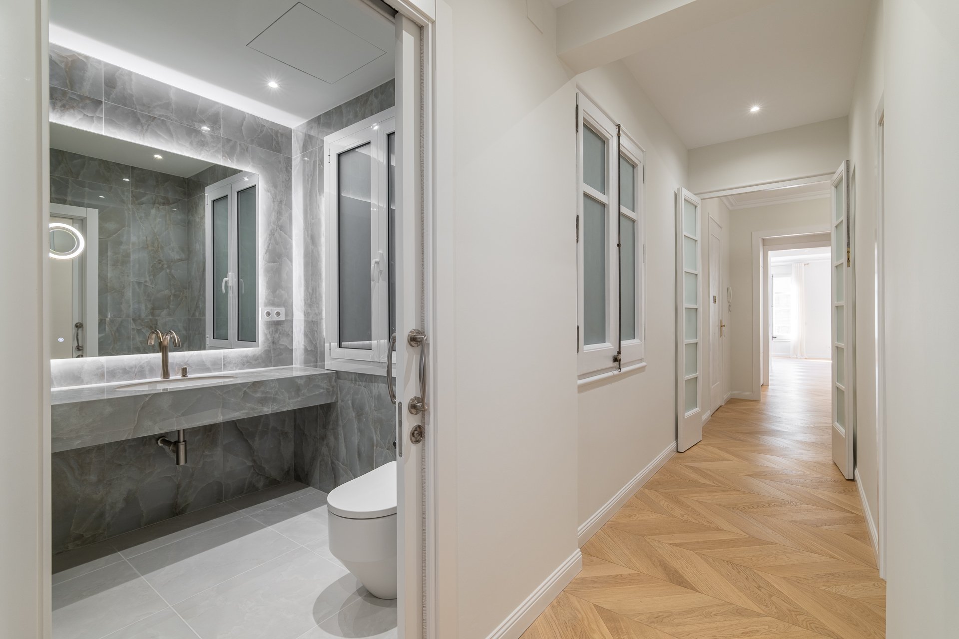 Resale - Apartment - Eixample