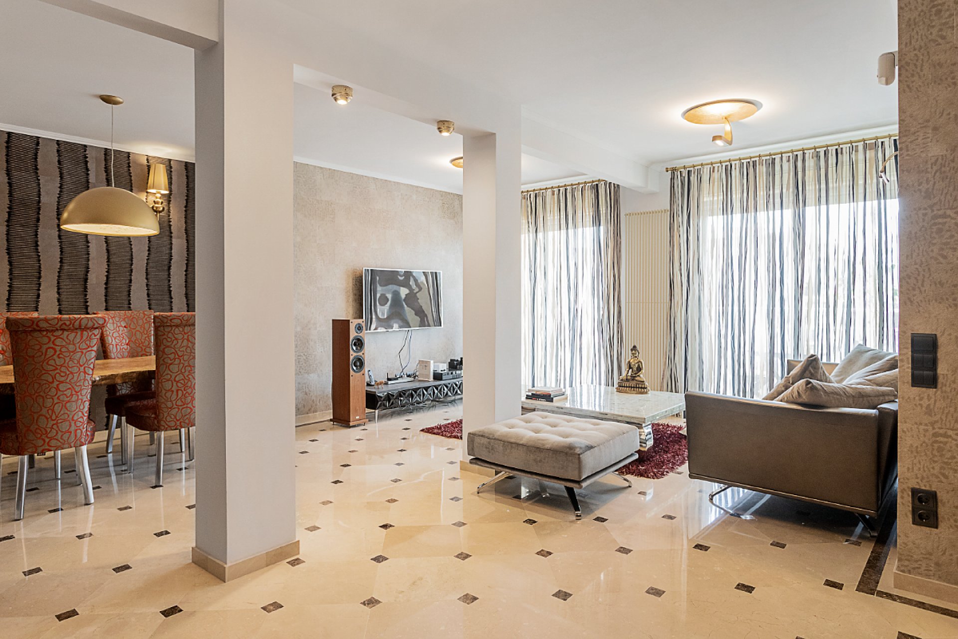 Resale - Apartment - Eixample