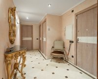 Resale - Apartment - Eixample