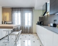 Resale - Apartment - Eixample