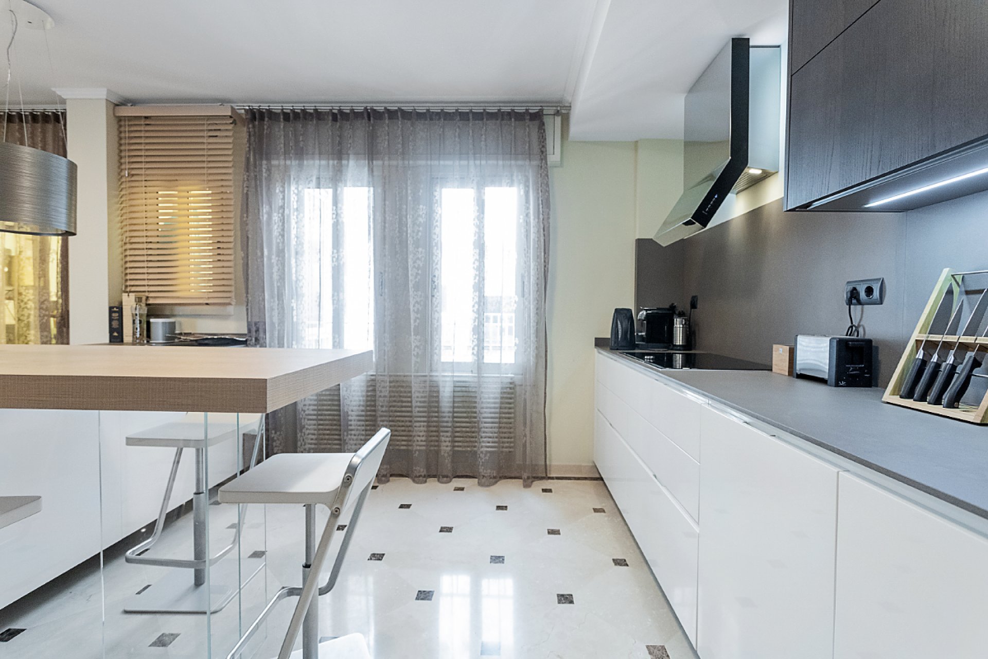 Resale - Apartment - Eixample