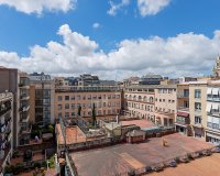 Resale - Apartment - Eixample