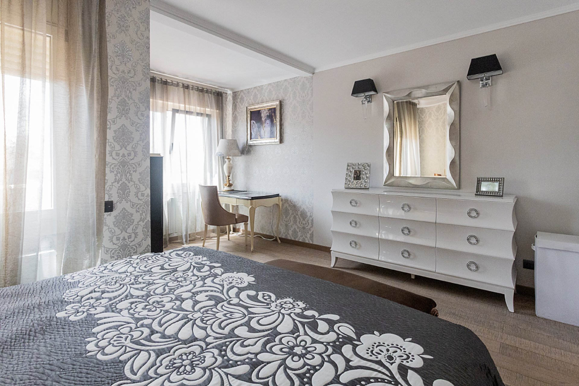 Resale - Apartment - Eixample