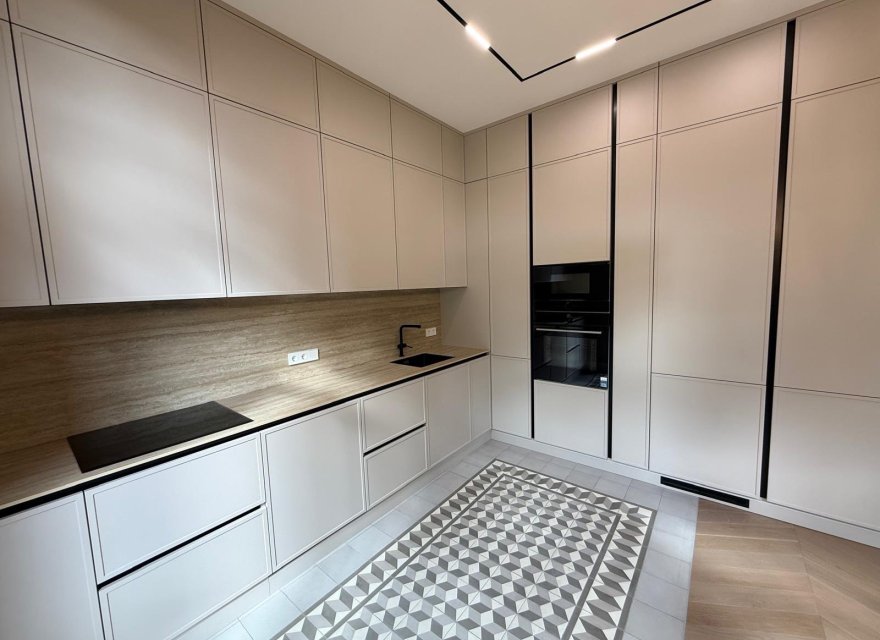 Resale - Apartment - Eixample