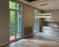 Resale - Apartment - Eixample