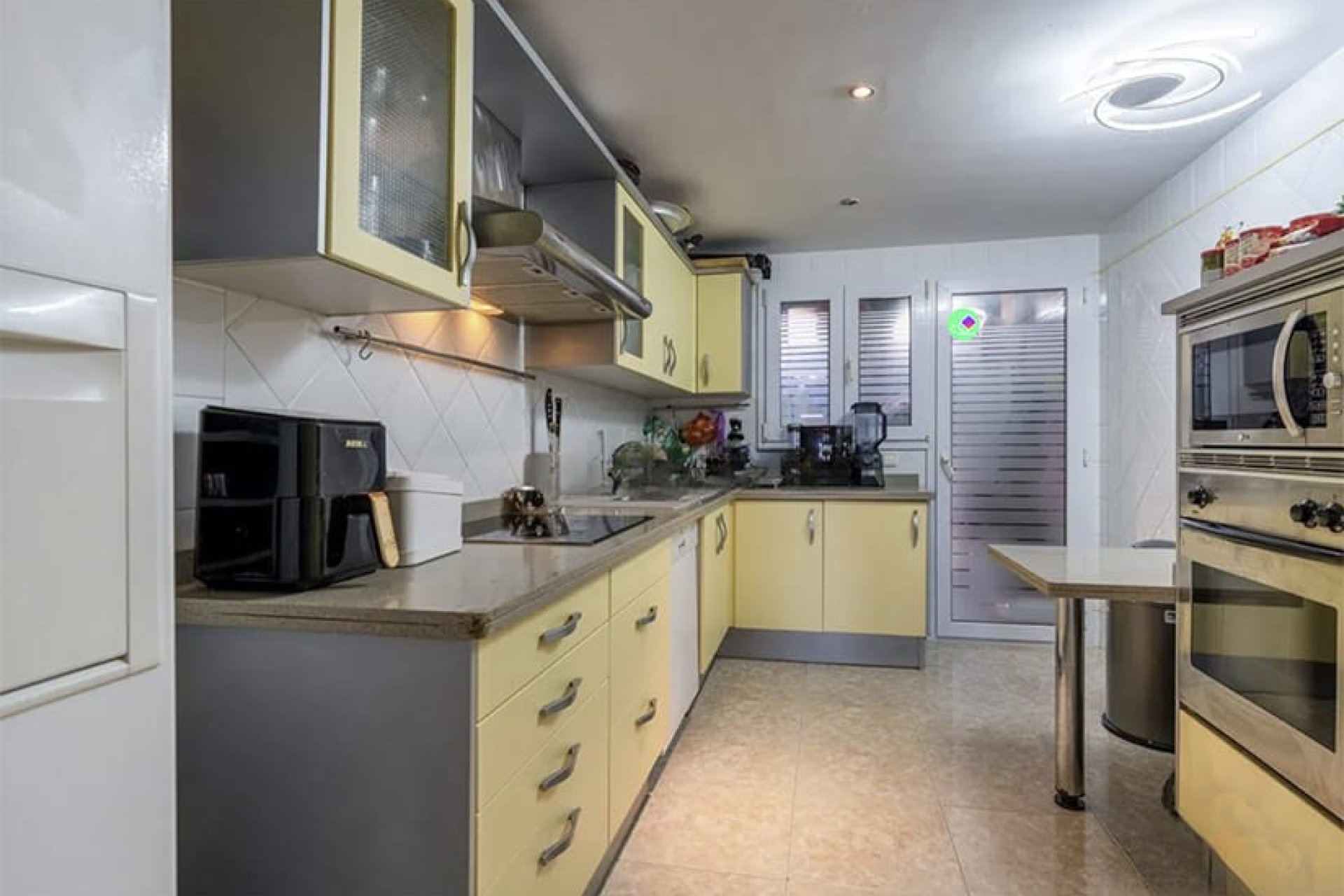 Resale - Apartment - El Toro